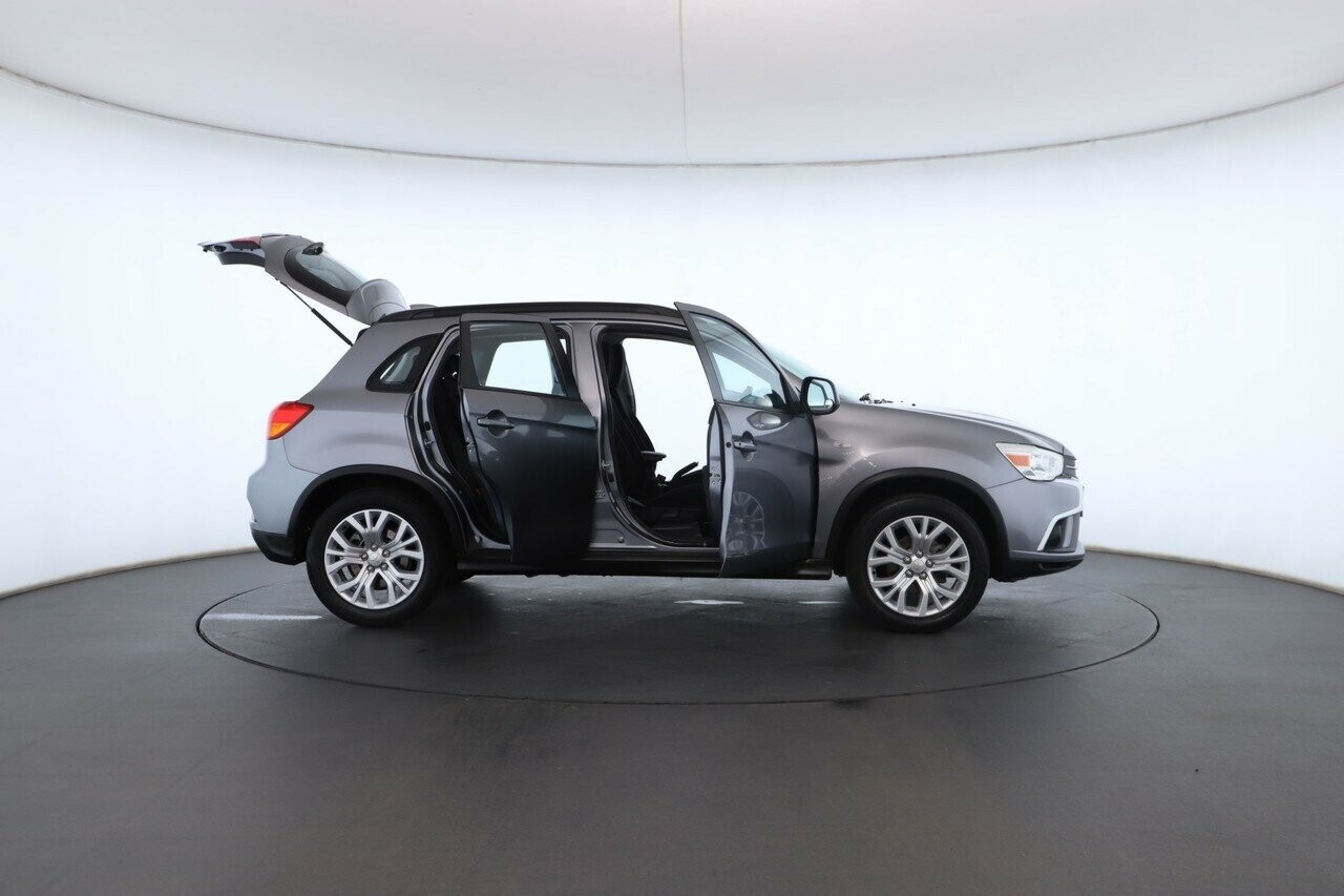 Mitsubishi Asx image 2