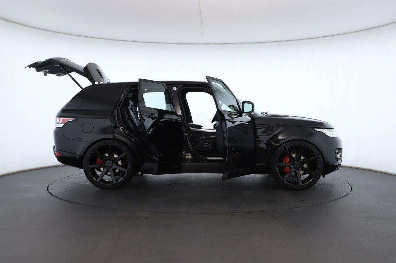 Land Rover Range Rover Sport image 2