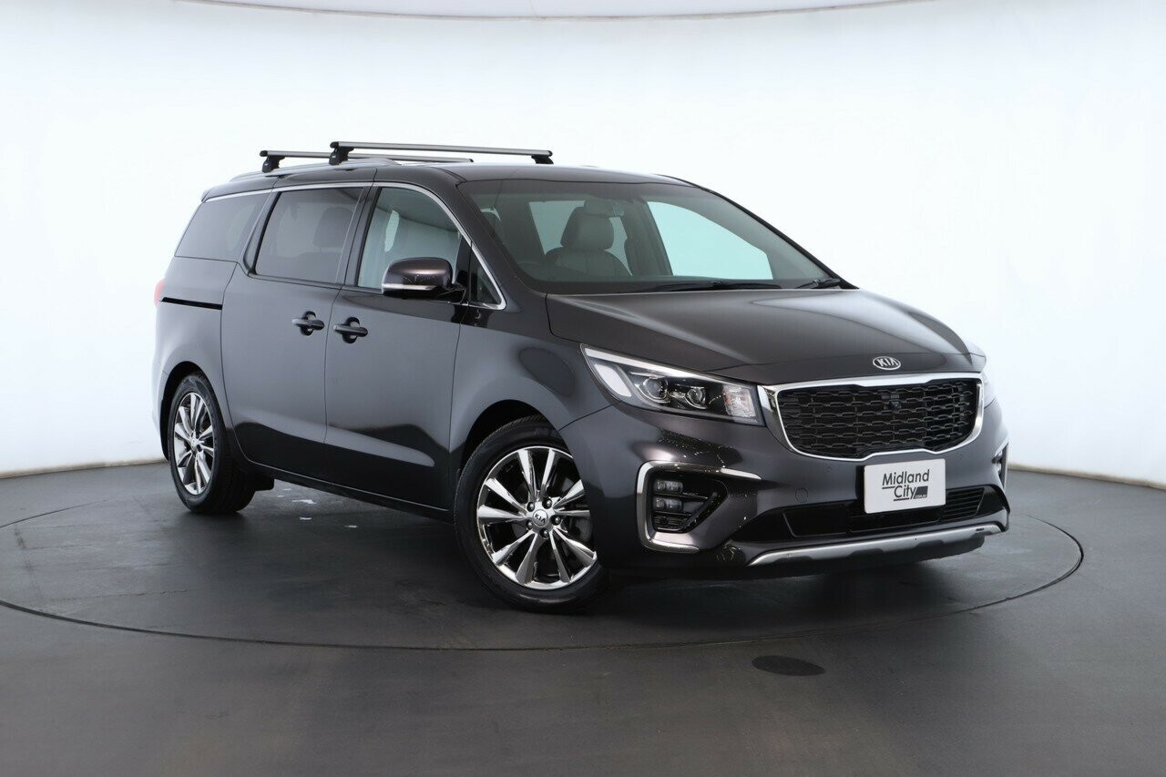 Kia Carnival image 1