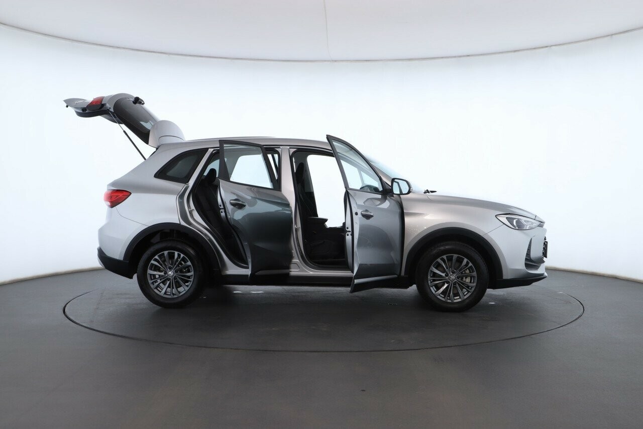 MG Zs image 2