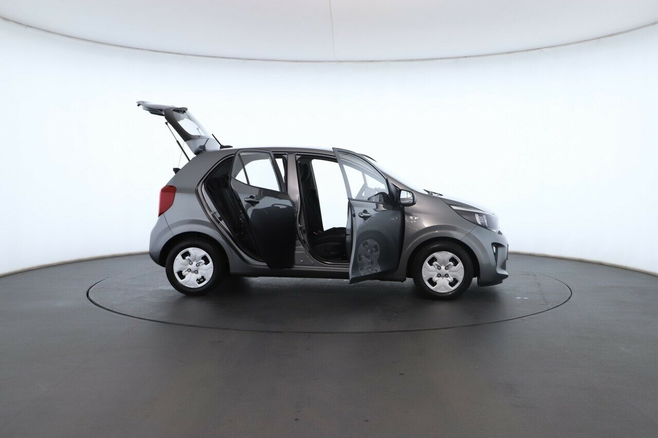 Kia Picanto image 2