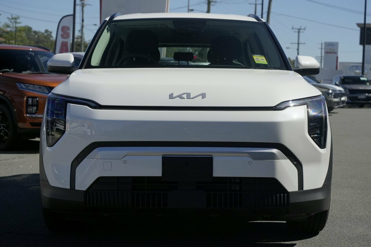 Kia Ev3 image 4