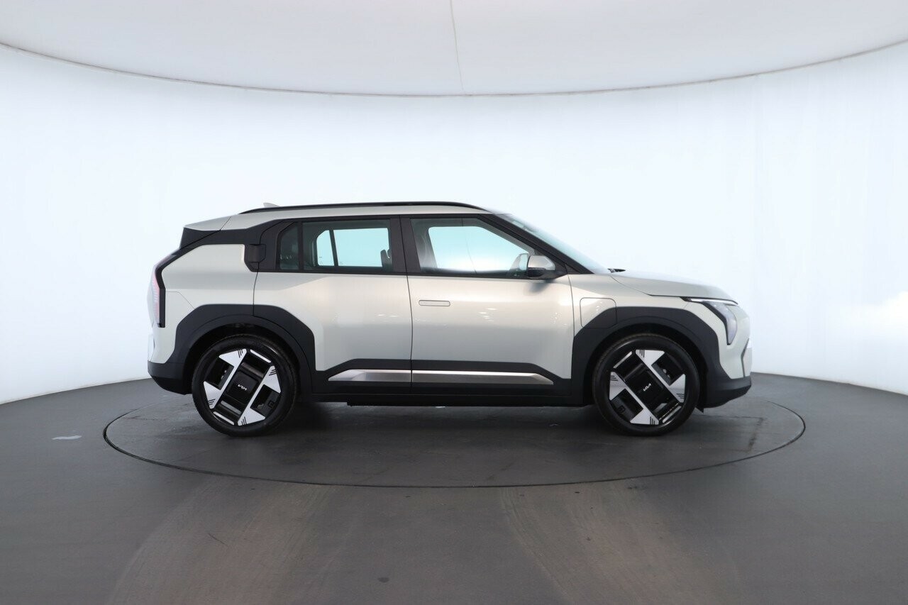 Kia Ev3 image 2