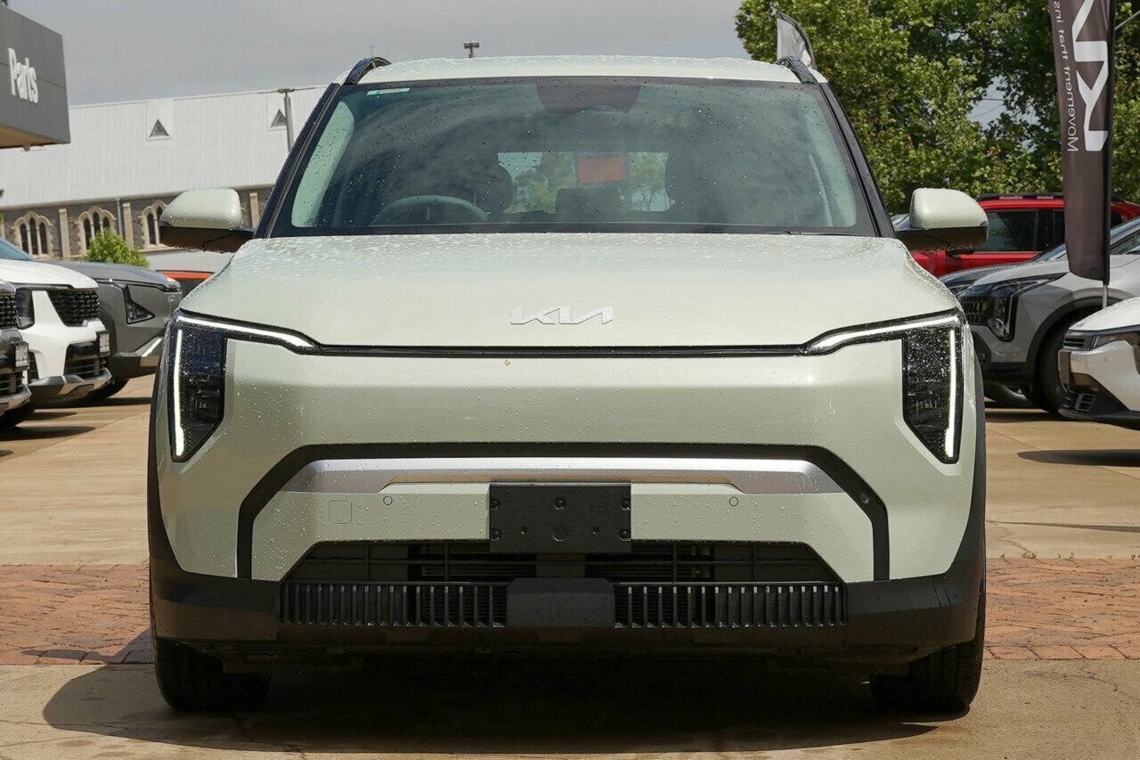 Kia Ev3 image 4