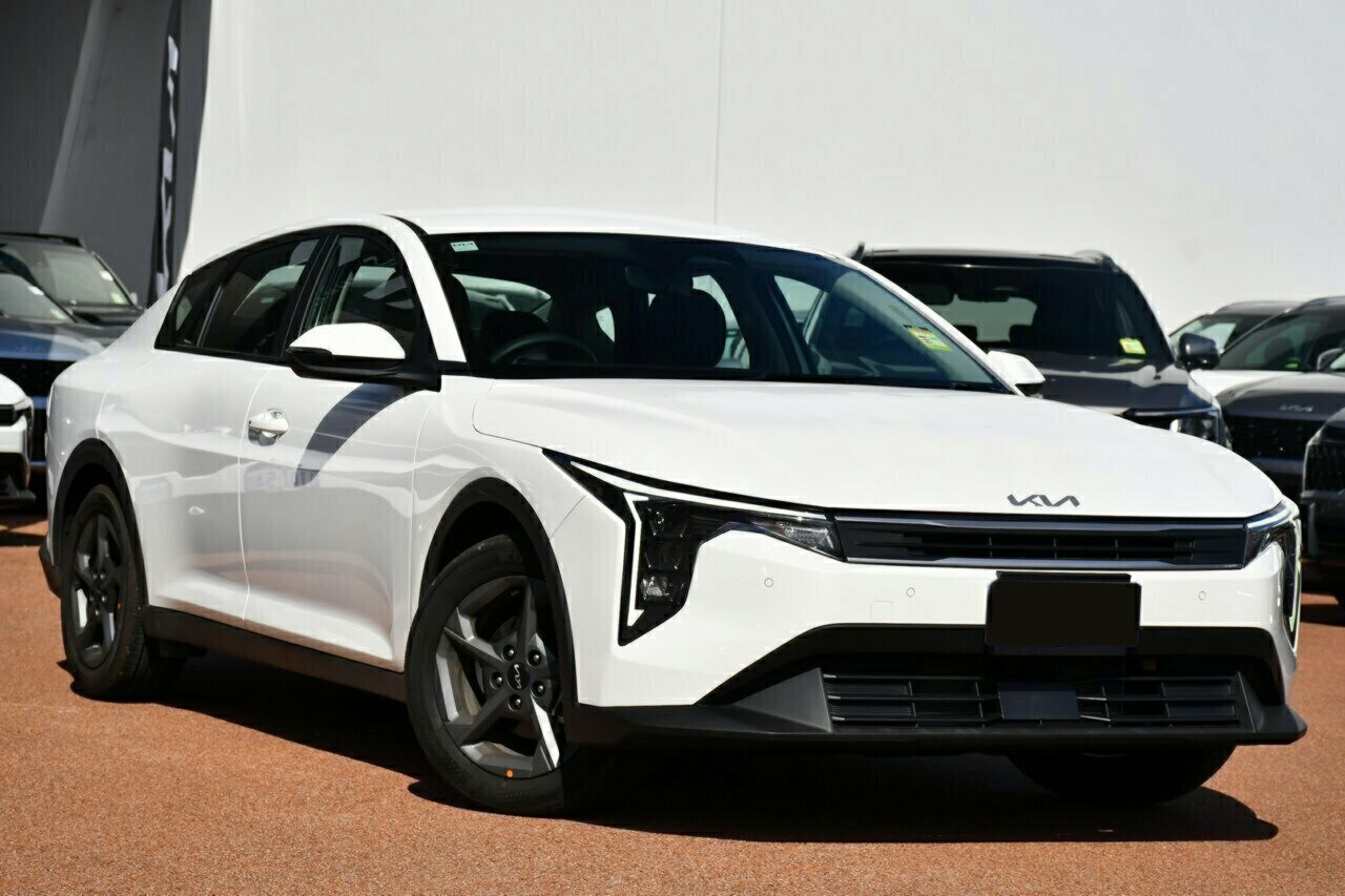 Kia K4 image 1