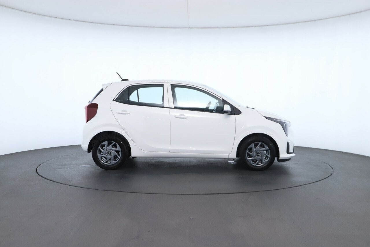 Kia Picanto image 2