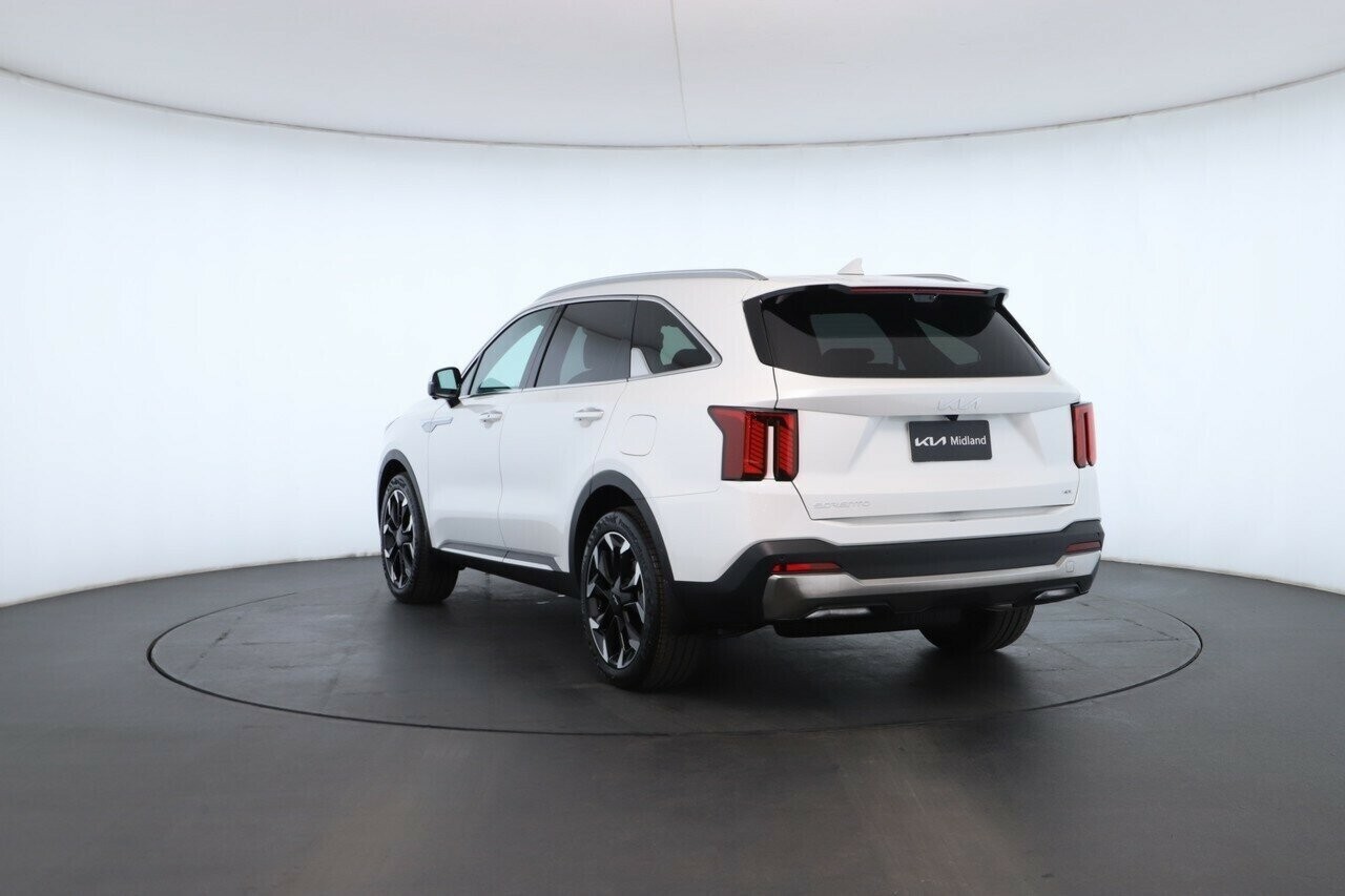 Kia Sorento image 4