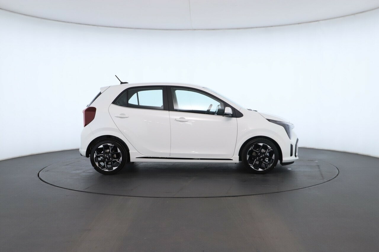 Kia Picanto image 2