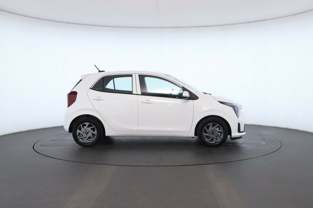 Kia Picanto image 2