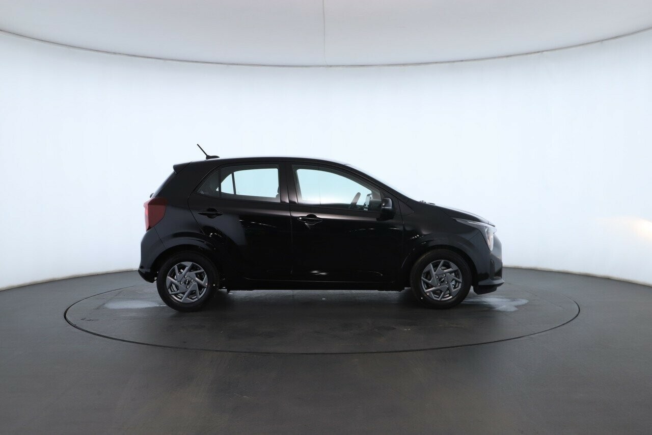 Kia Picanto image 2