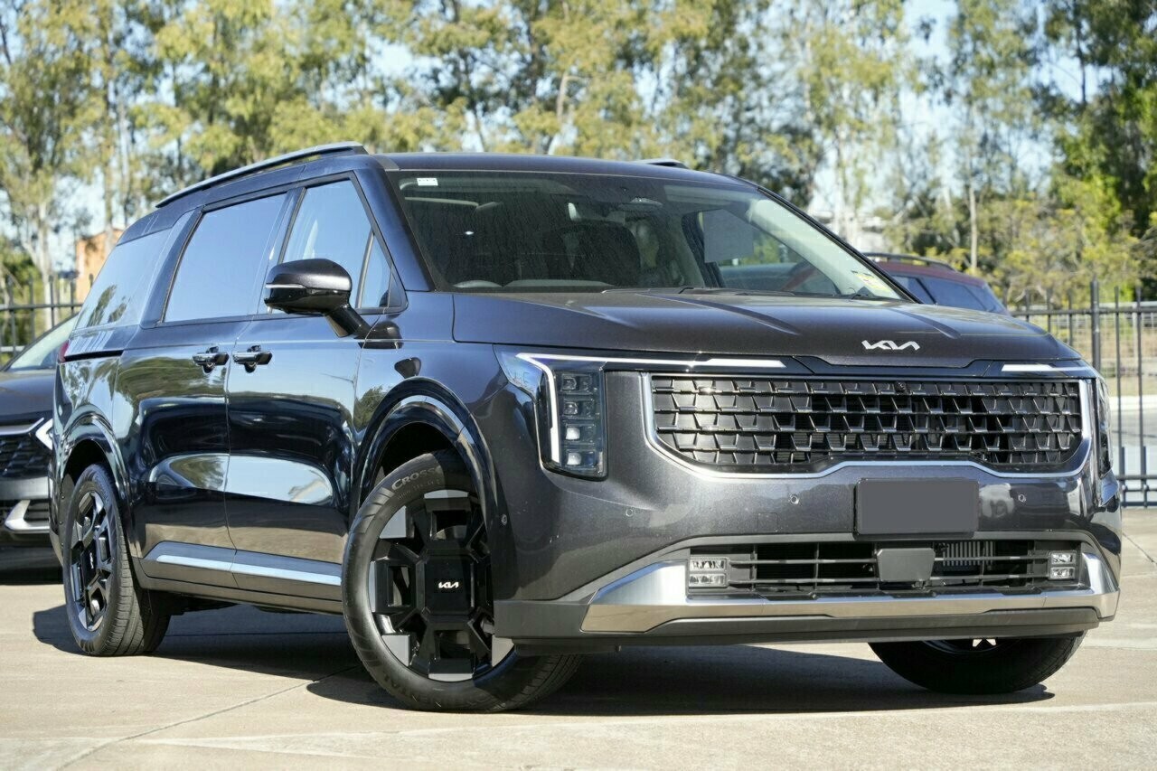 Kia Carnival image 1