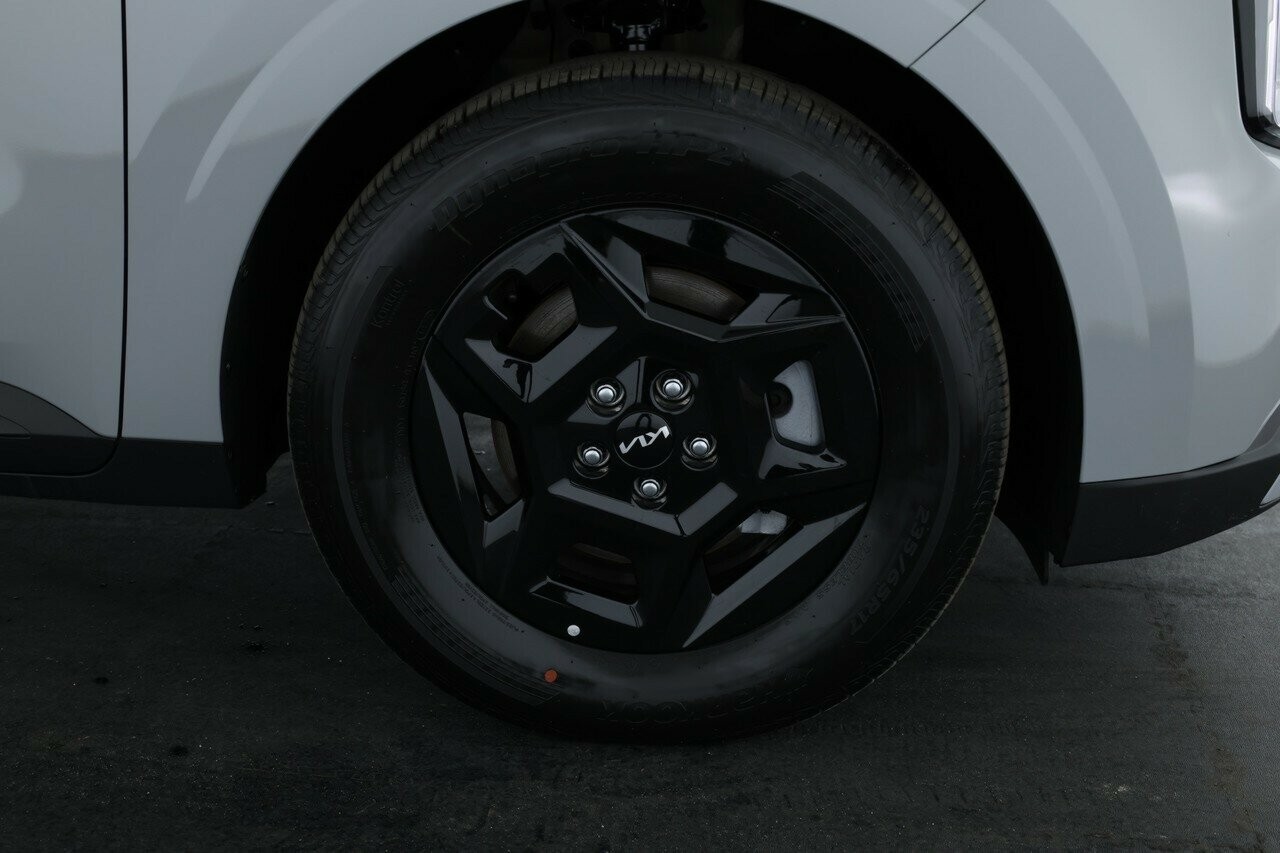 Kia Carnival image 3