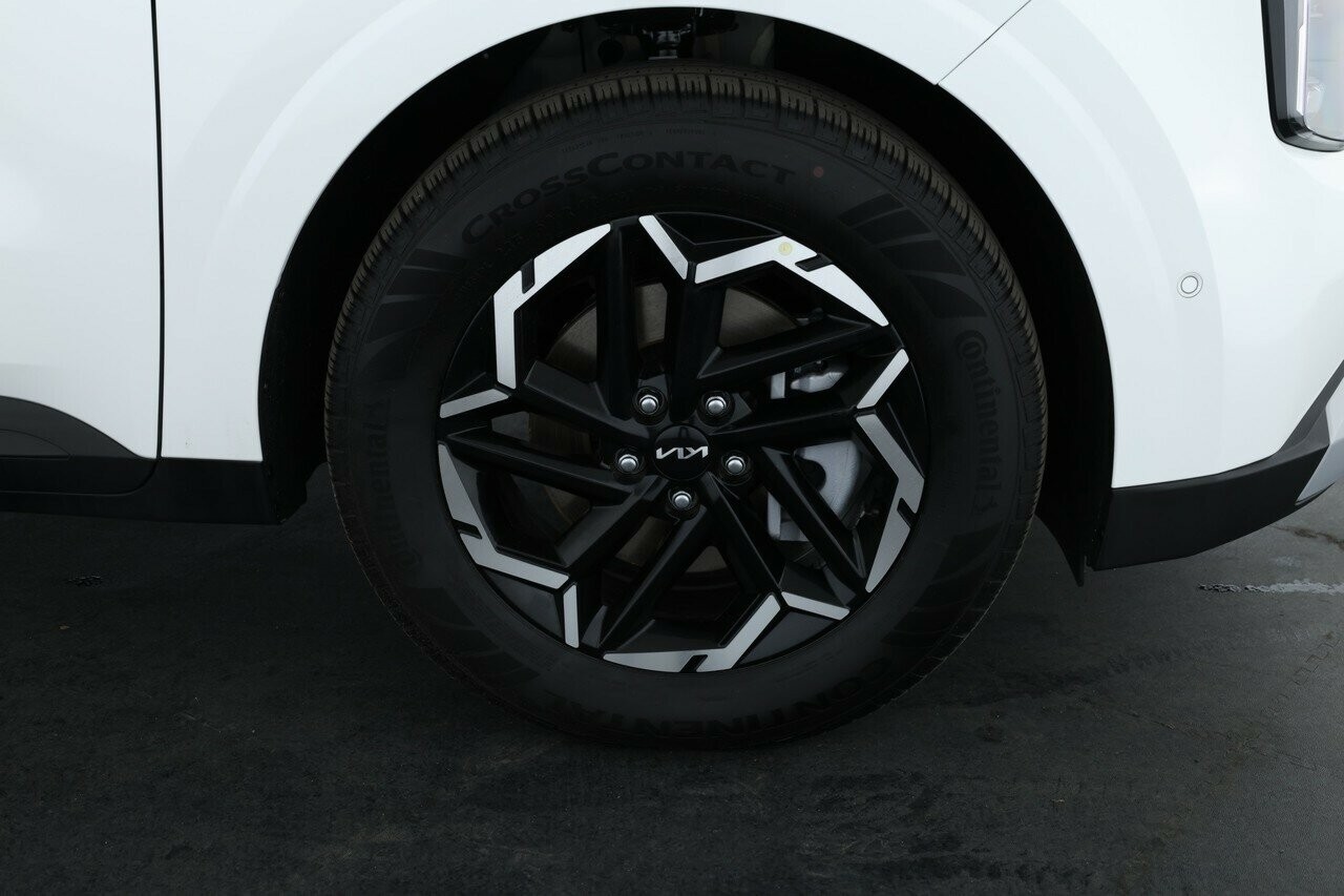 Kia Carnival image 3