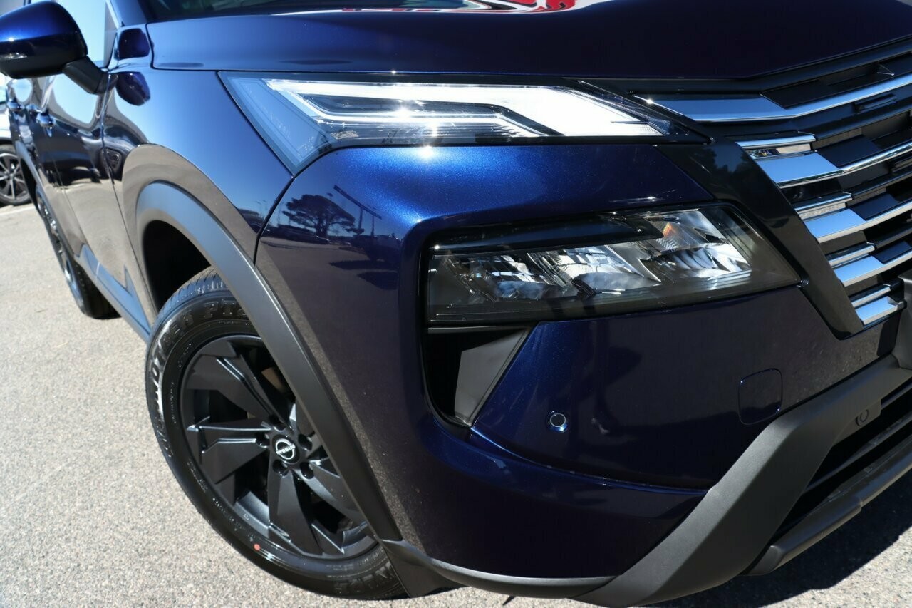 Nissan X-trail image 2