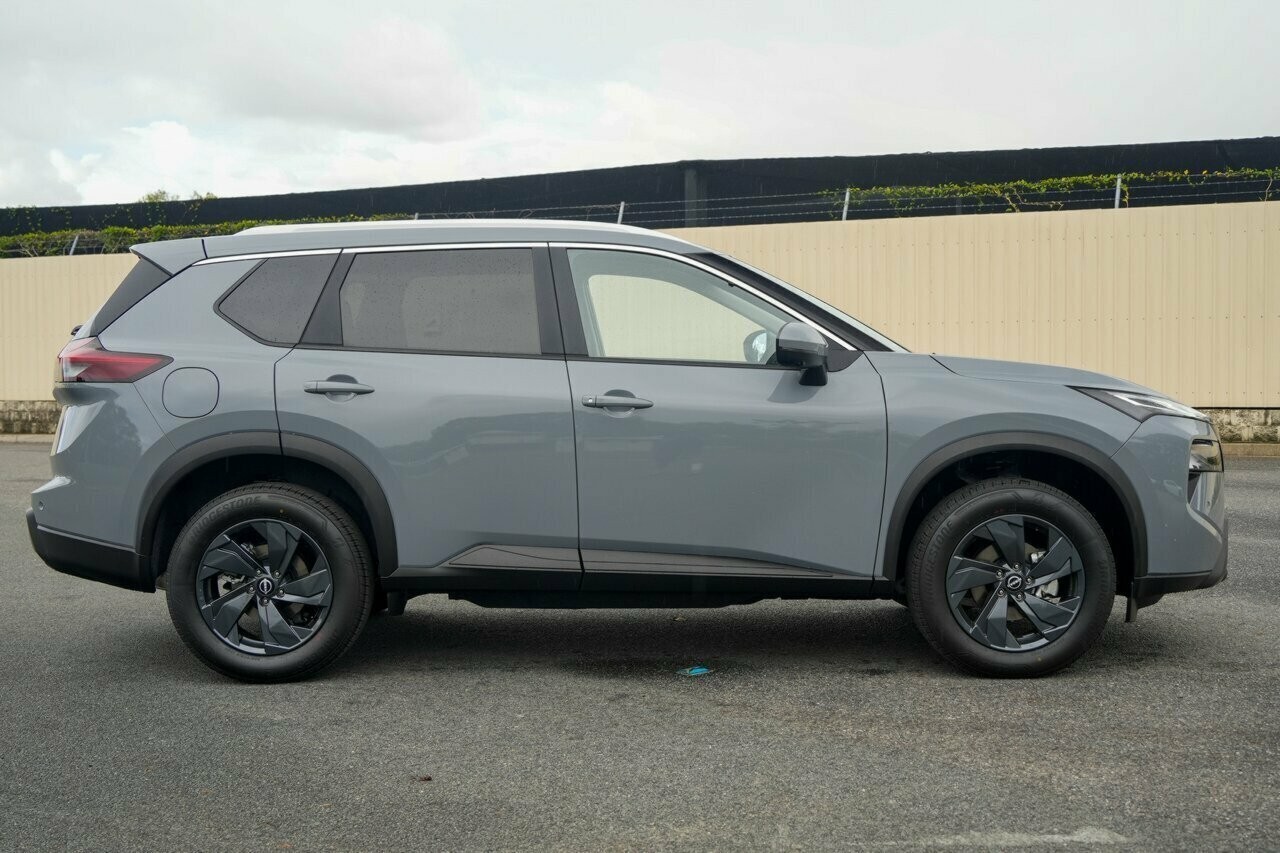 Nissan X-trail image 2