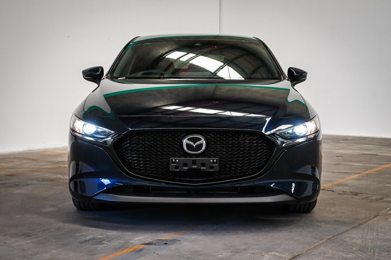 Mazda 3 image 3