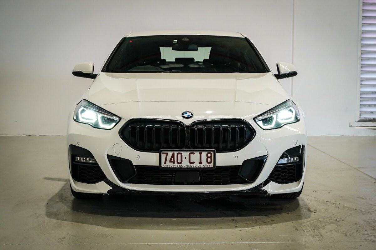 BMW 2 Series image 3
