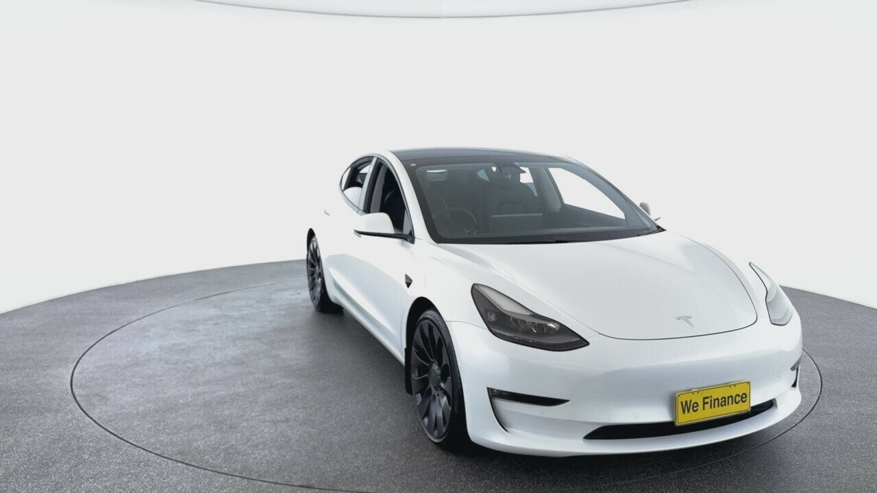 Tesla Model 3 image 4