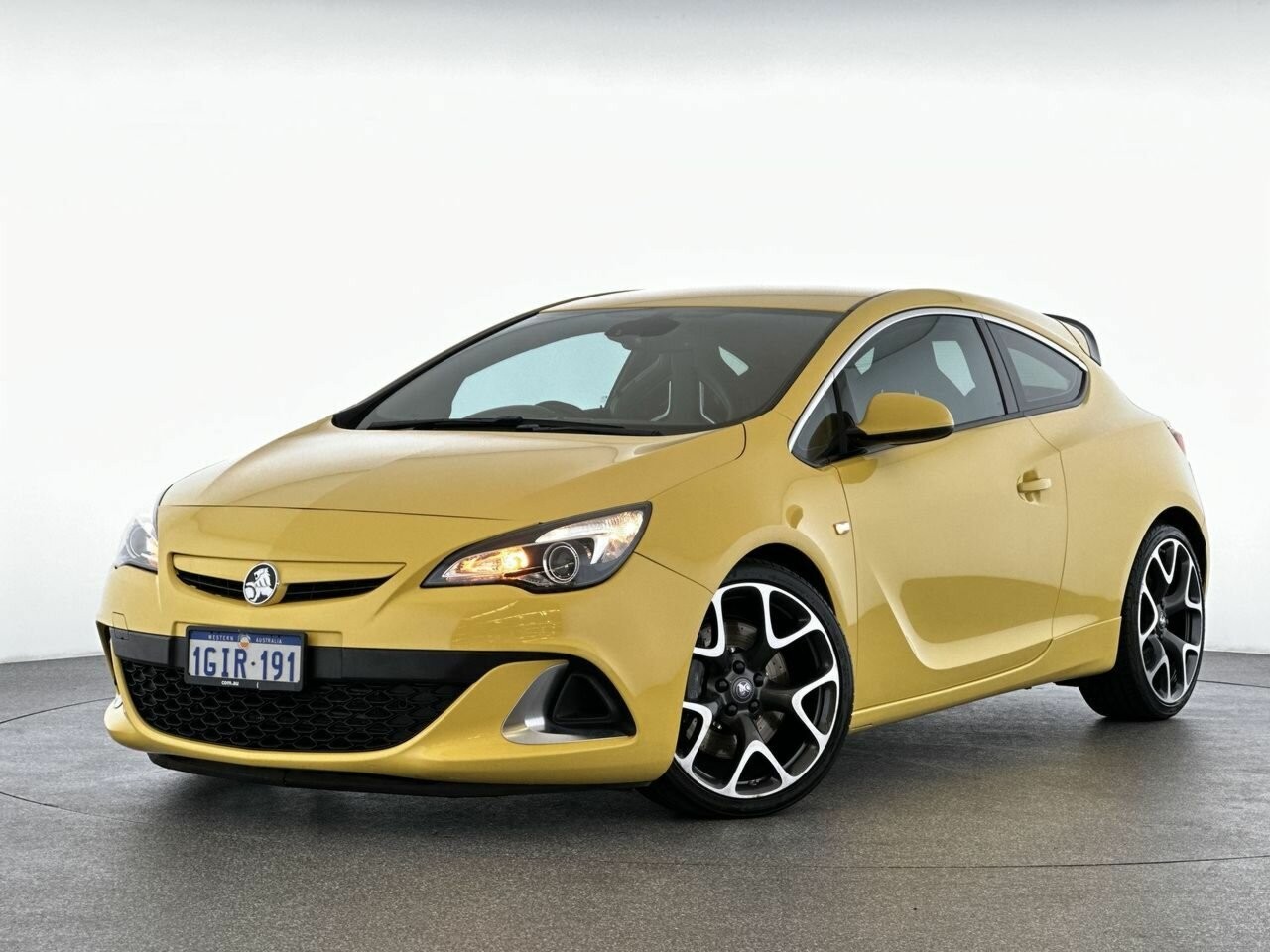 Holden Astra image 1
