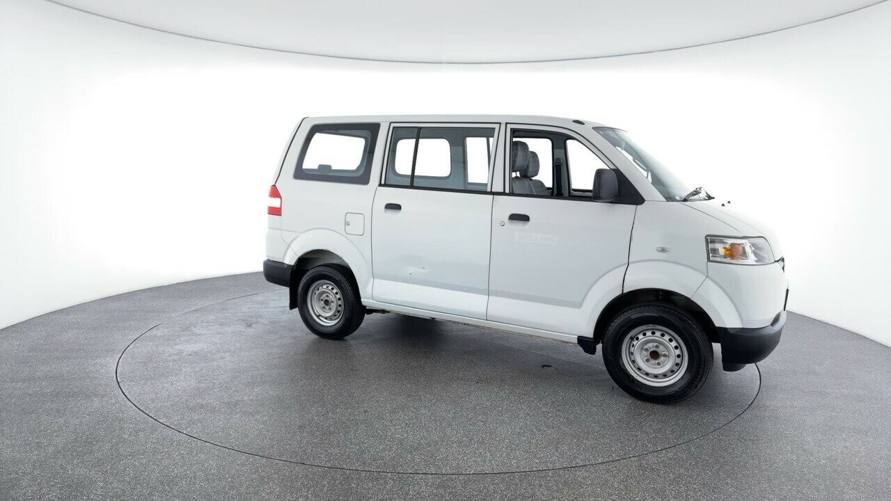 Suzuki Apv image 2