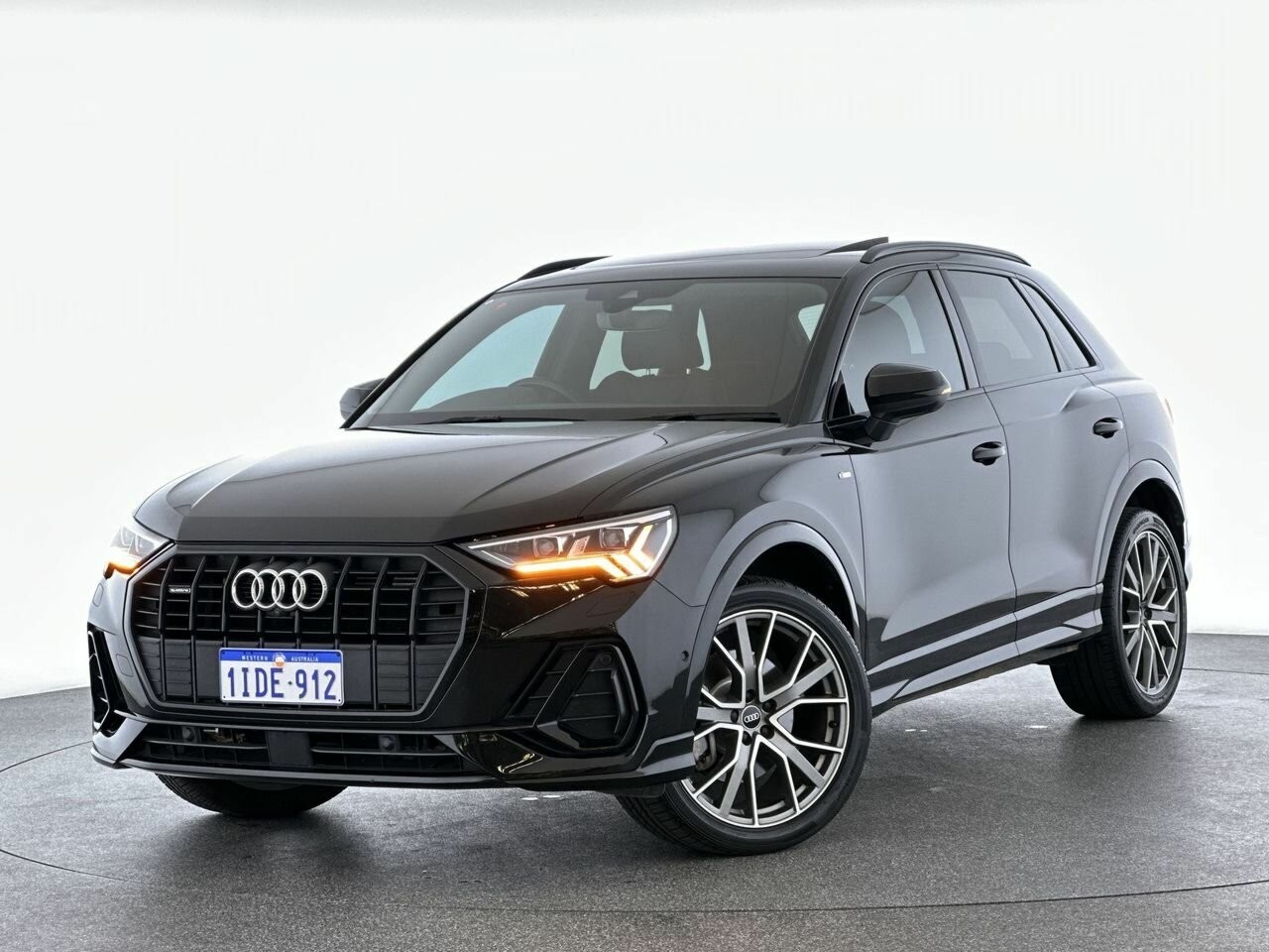 Audi Q3 image 1