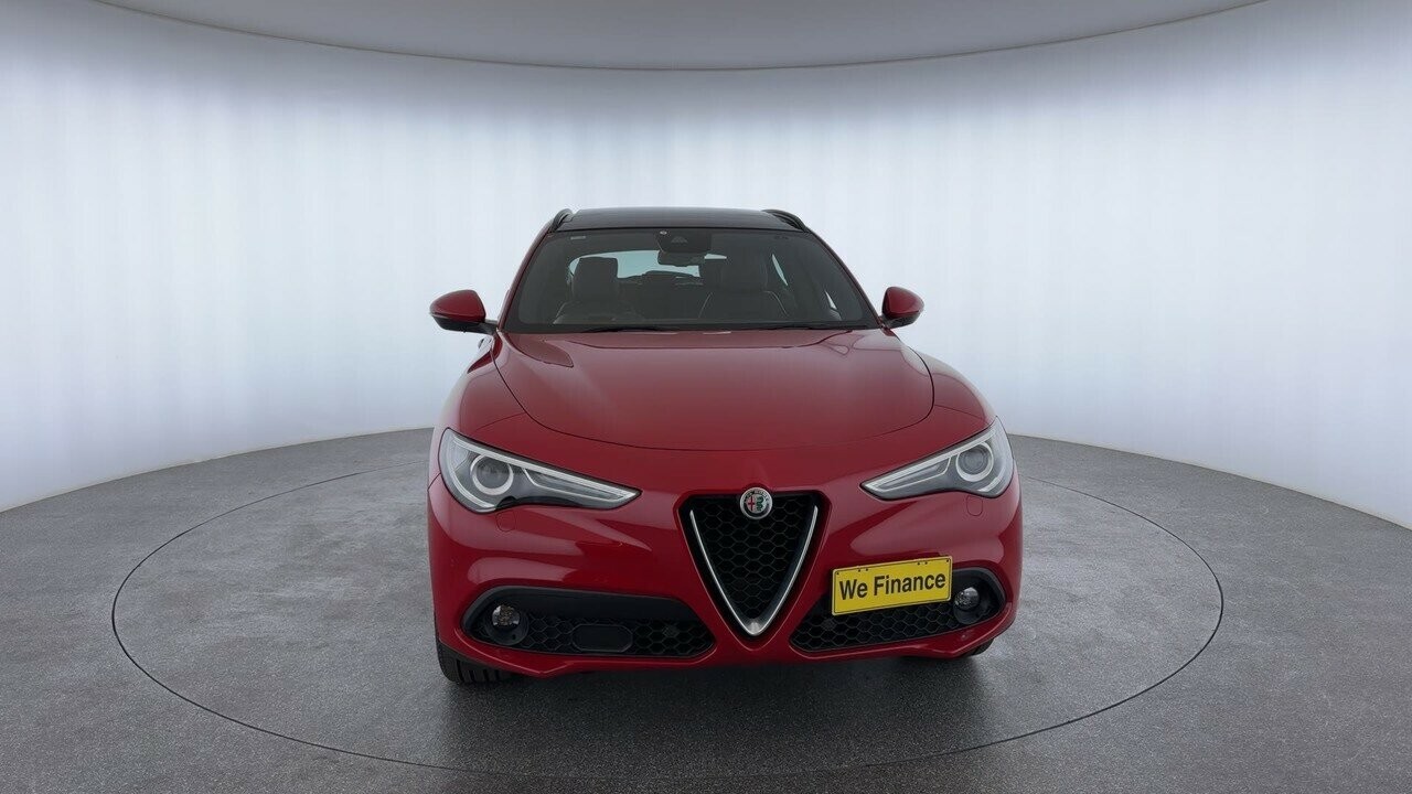Alfa Romeo Stelvio image 4