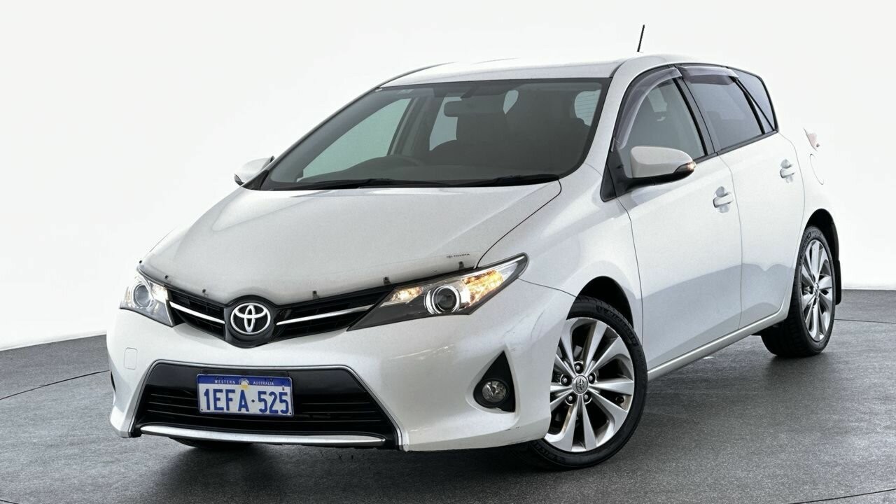 Toyota Corolla image 1
