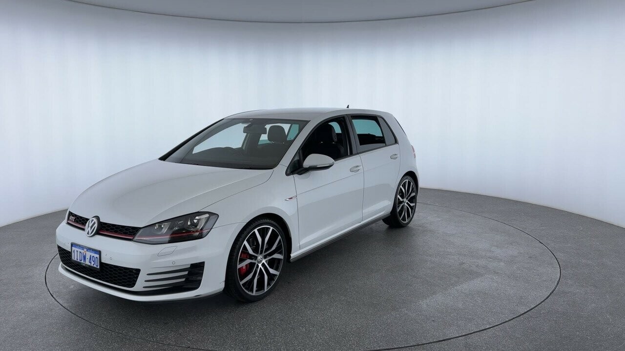 Volkswagen Golf image 2