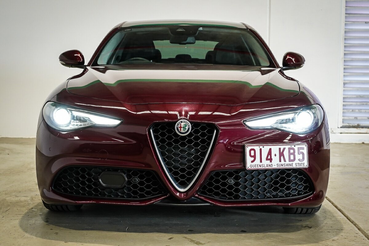 Alfa Romeo Giulia image 3