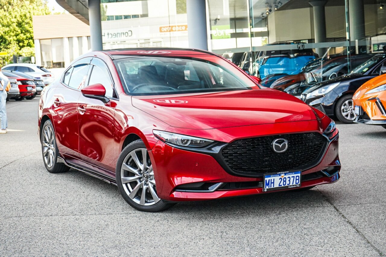 Mazda 3 image 1