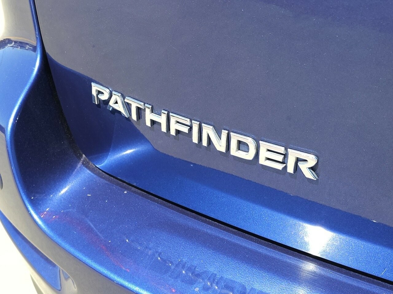 Nissan Pathfinder image 3