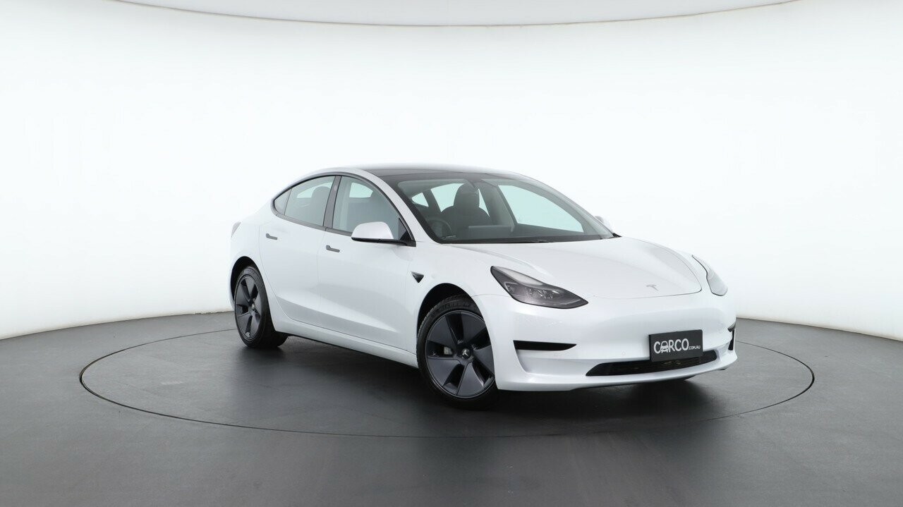 Tesla Model 3 image 4