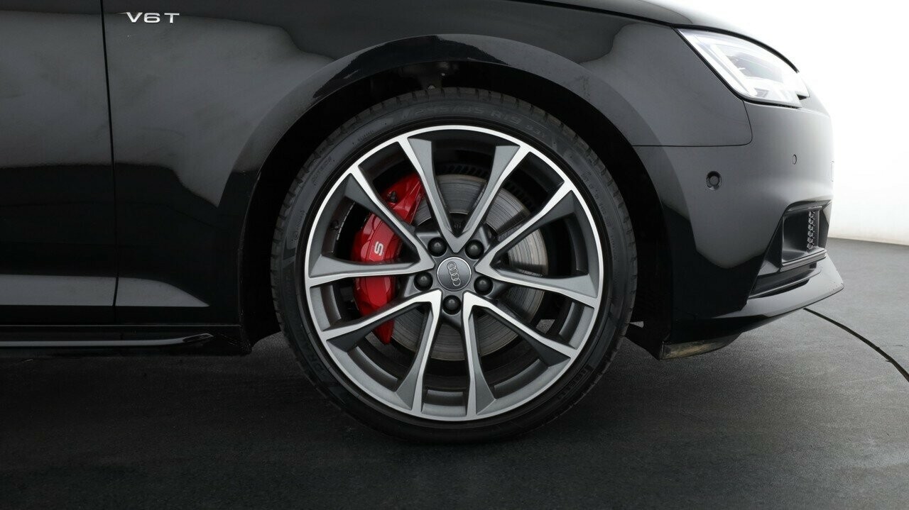 Audi S4 image 3