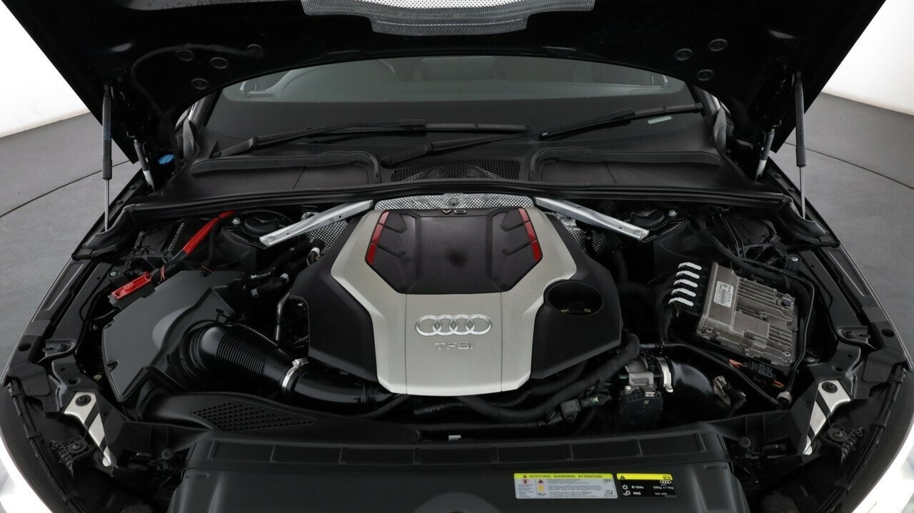 Audi S4 image 4