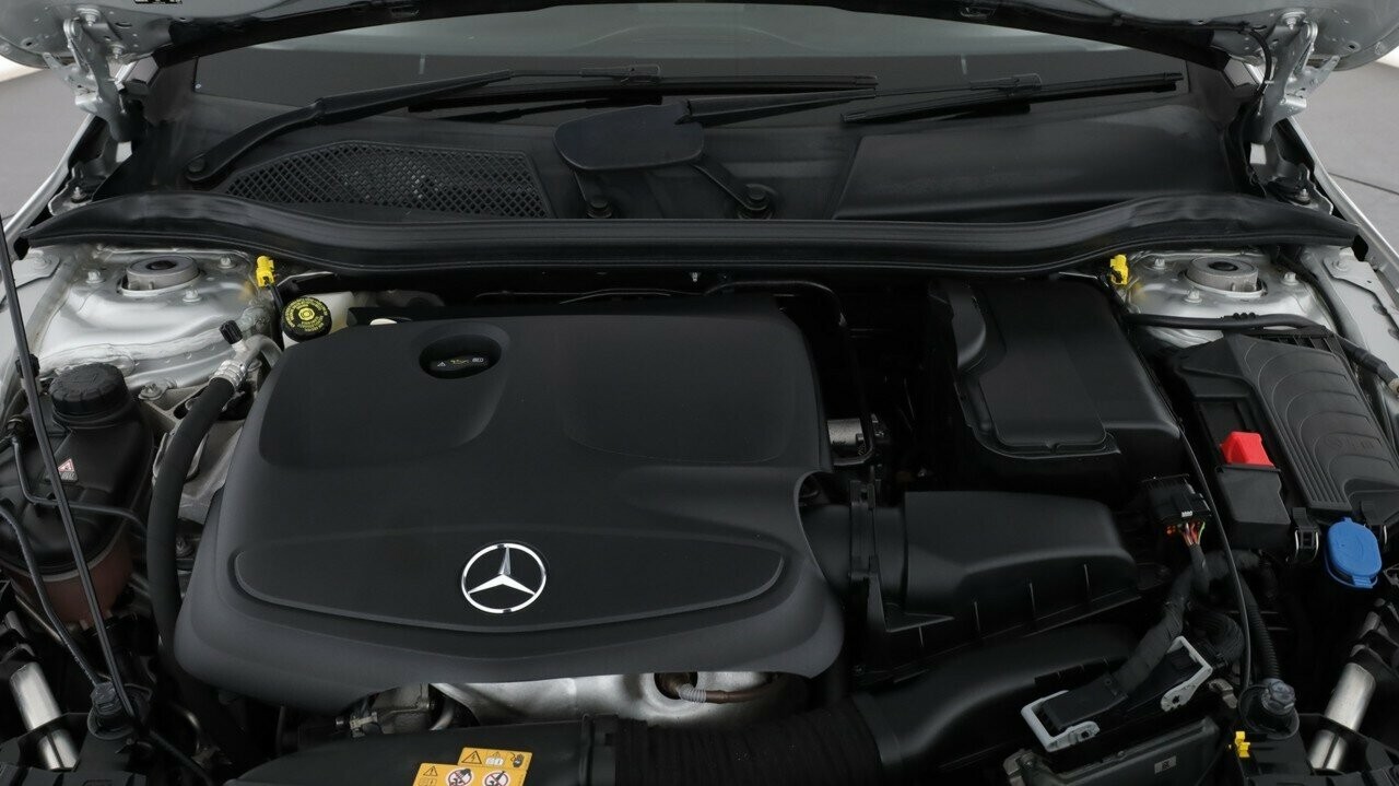 Mercedes Benz Gla-class image 3