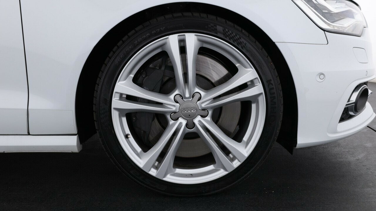 Audi S6 image 3