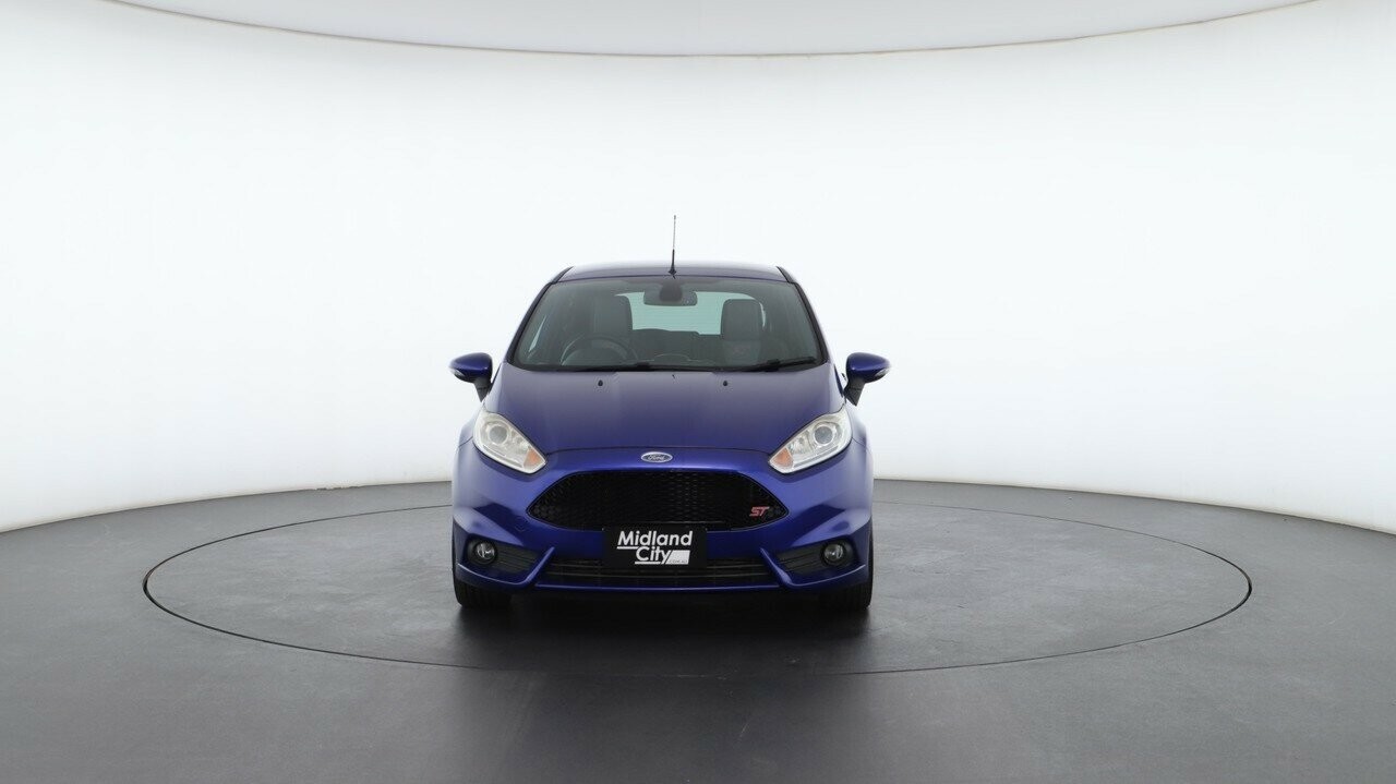 Ford Fiesta image 4