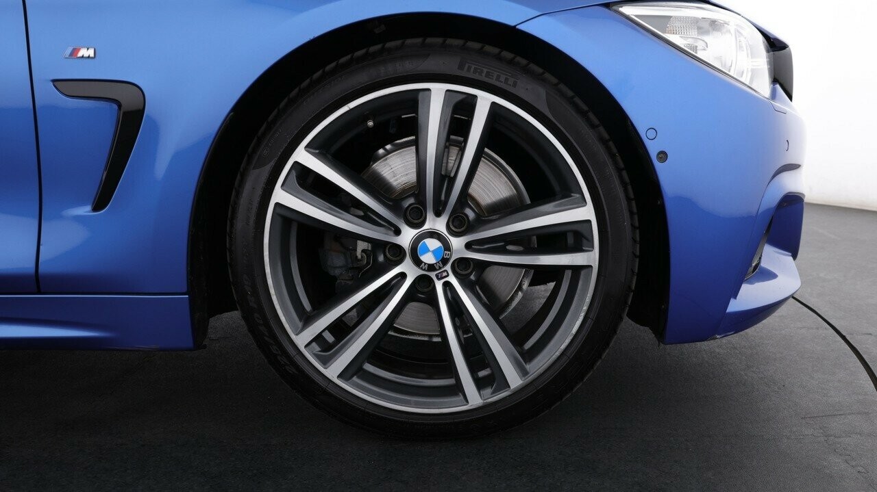 BMW 4 Series image 3