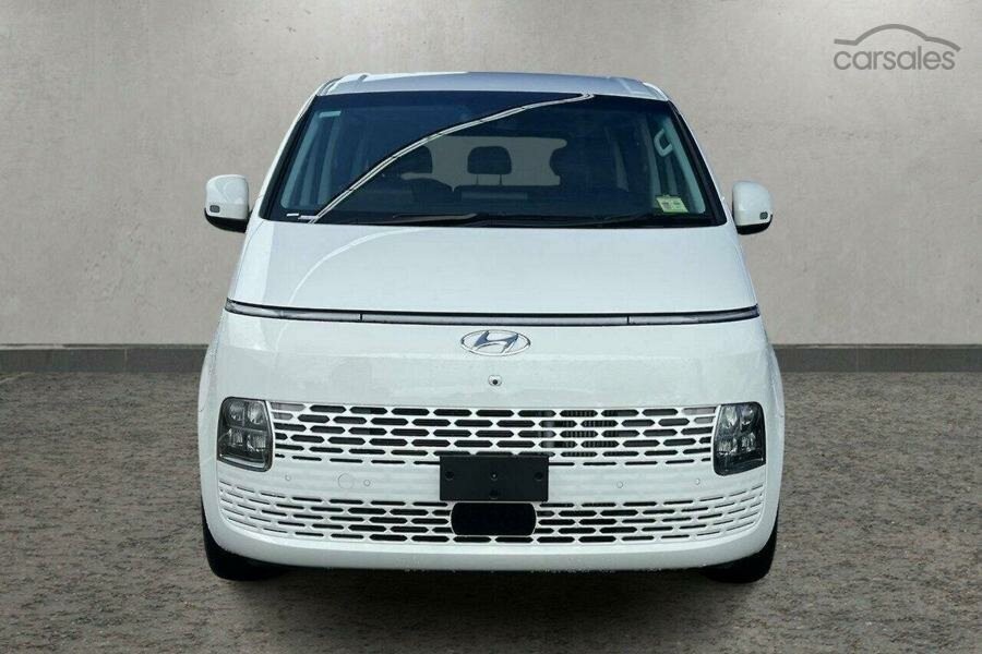 Hyundai Staria image 3
