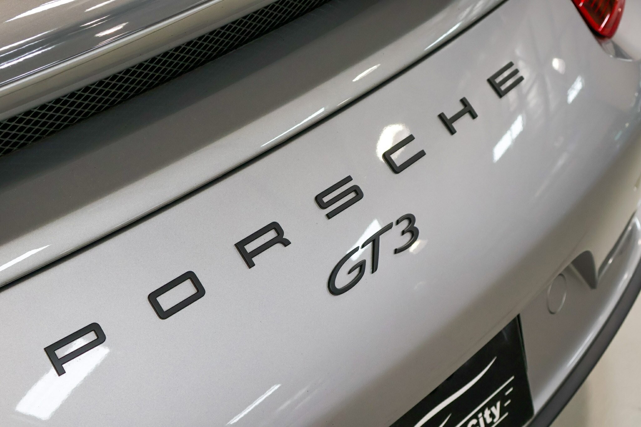 Porsche 911 image 3