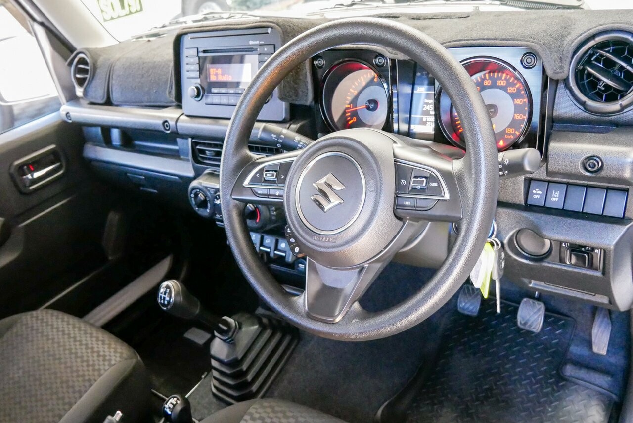 Suzuki Jimny image 4