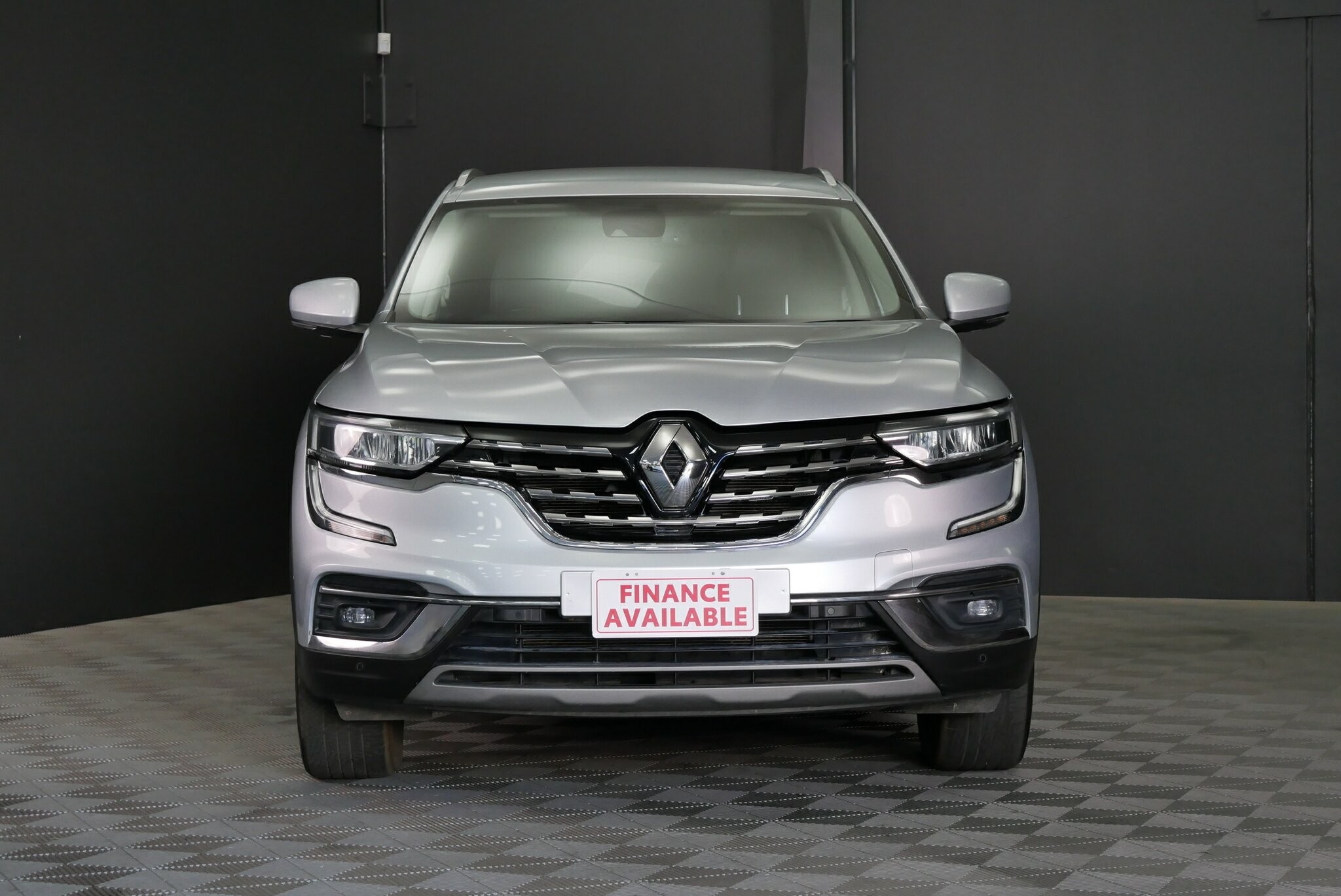 Renault Koleos image 2