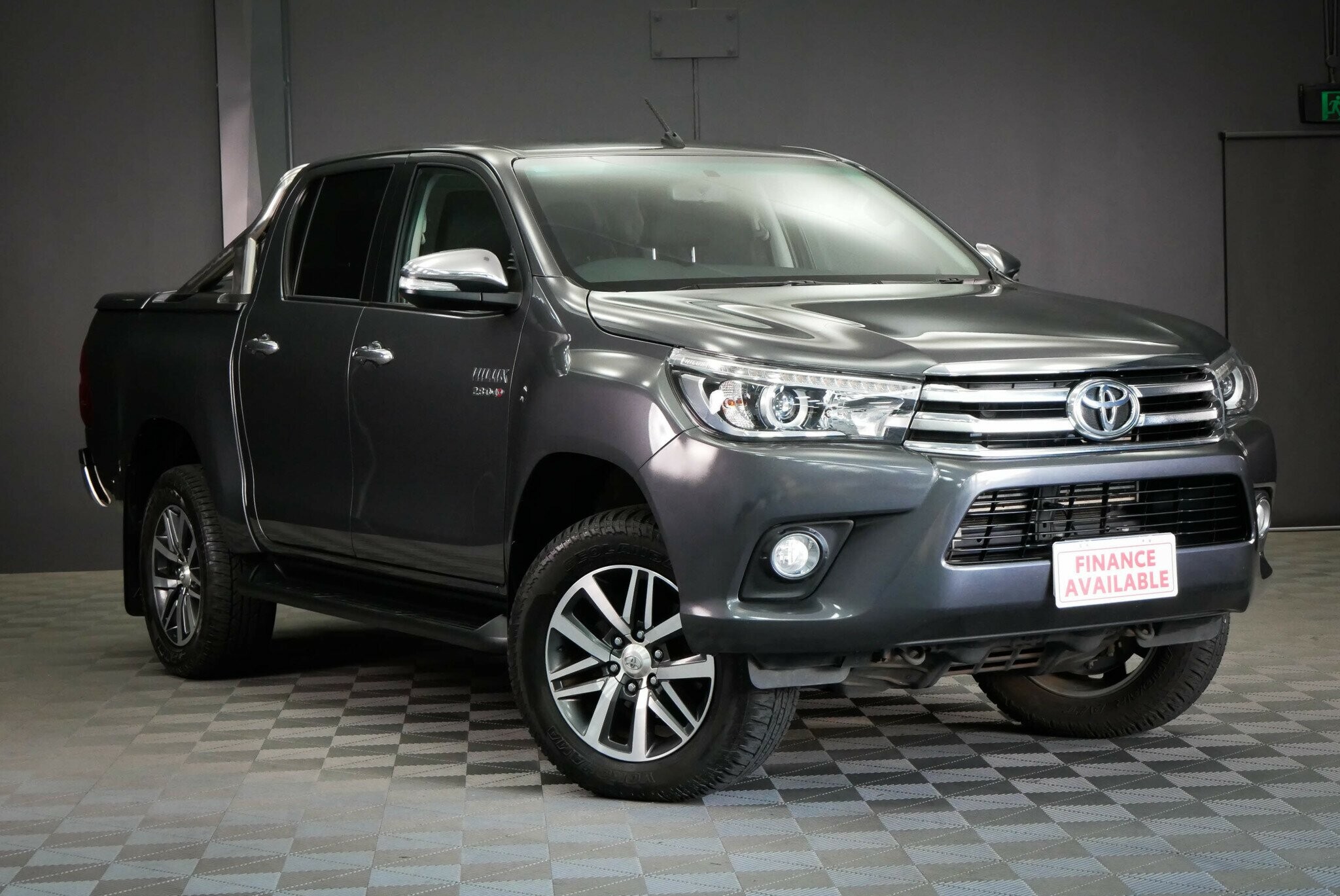 Toyota Hilux image 1