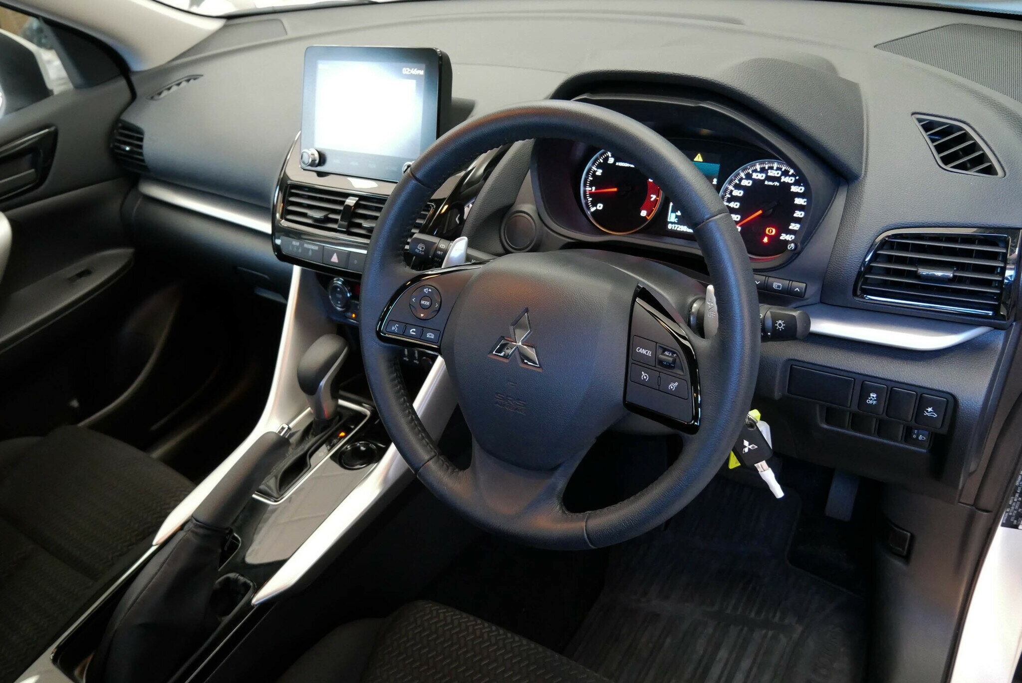 Mitsubishi Eclipse Cross image 4