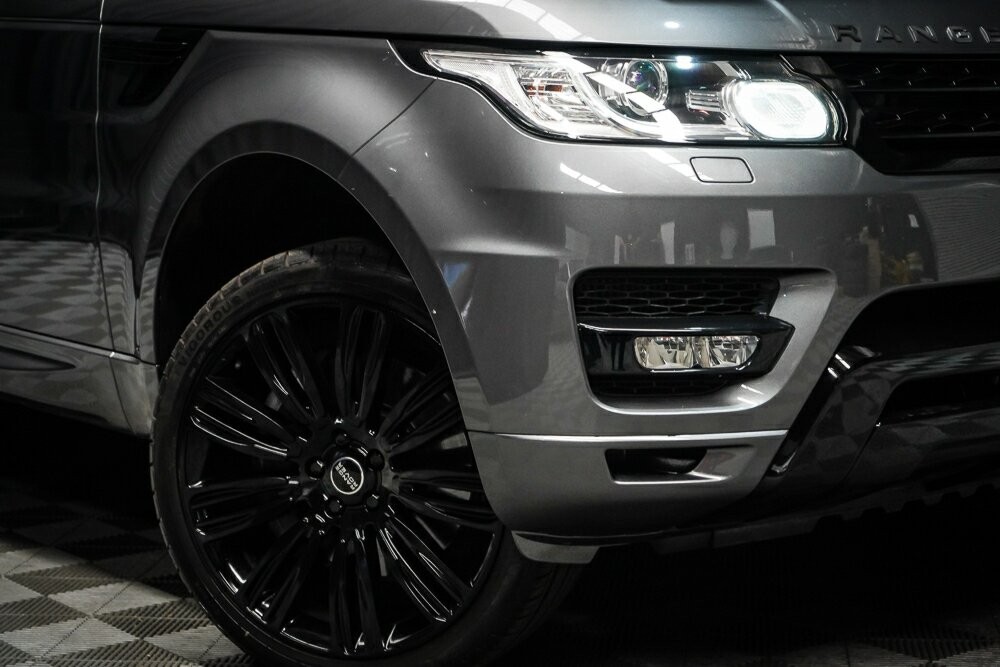 Land Rover Range Rover Sport image 2
