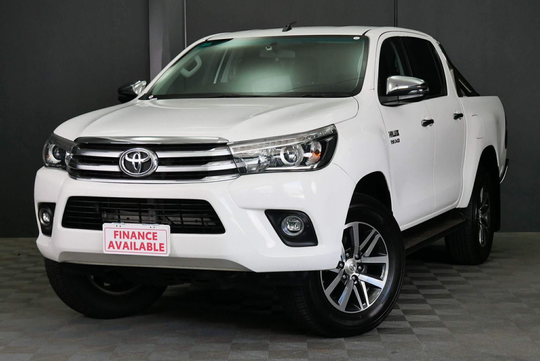 Toyota Hilux image 3