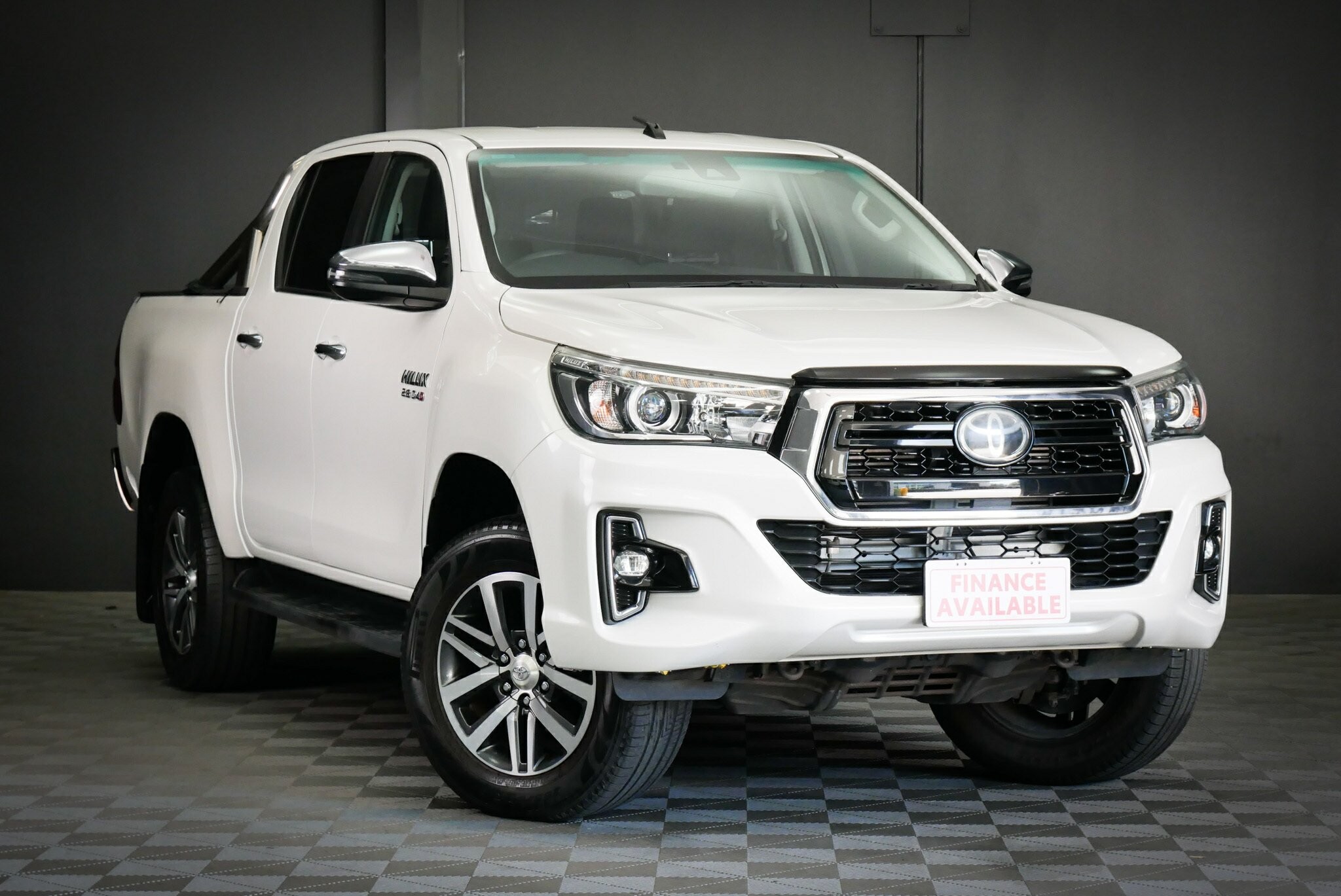 Toyota Hilux image 1