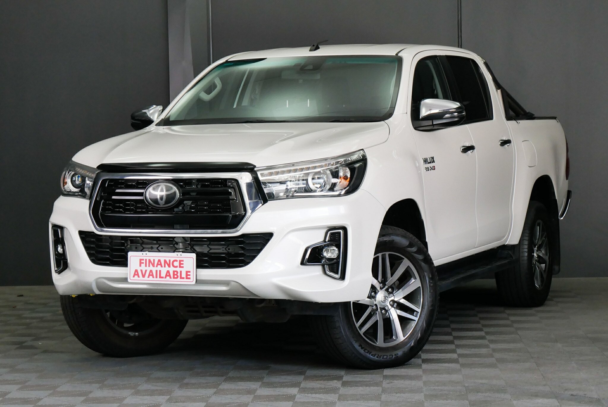 Toyota Hilux image 3