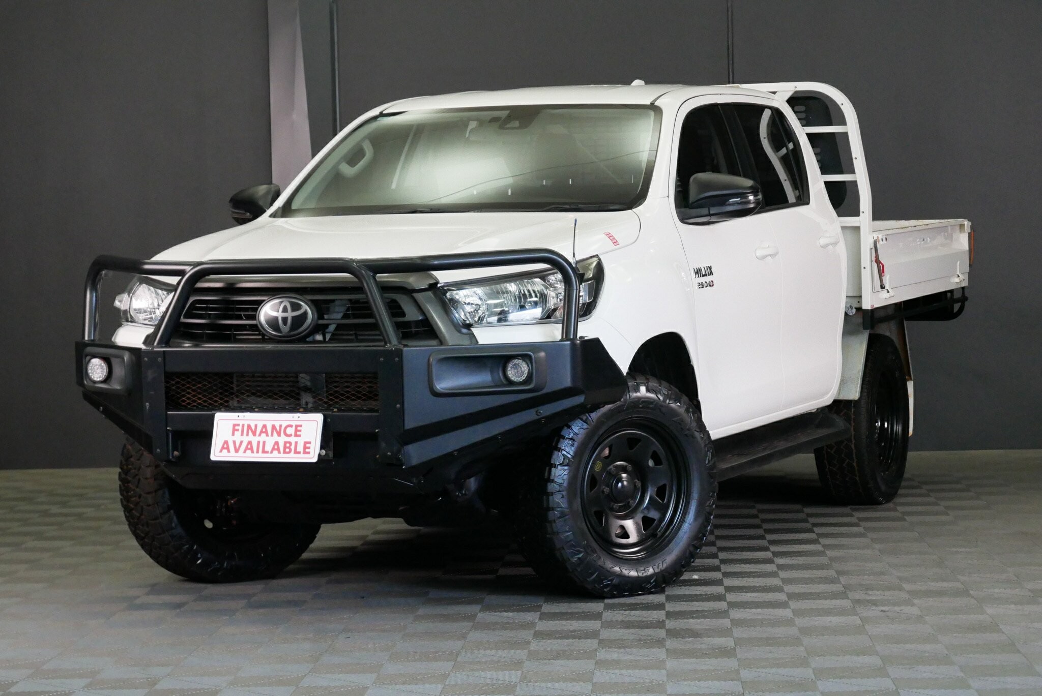 Toyota Hilux image 3
