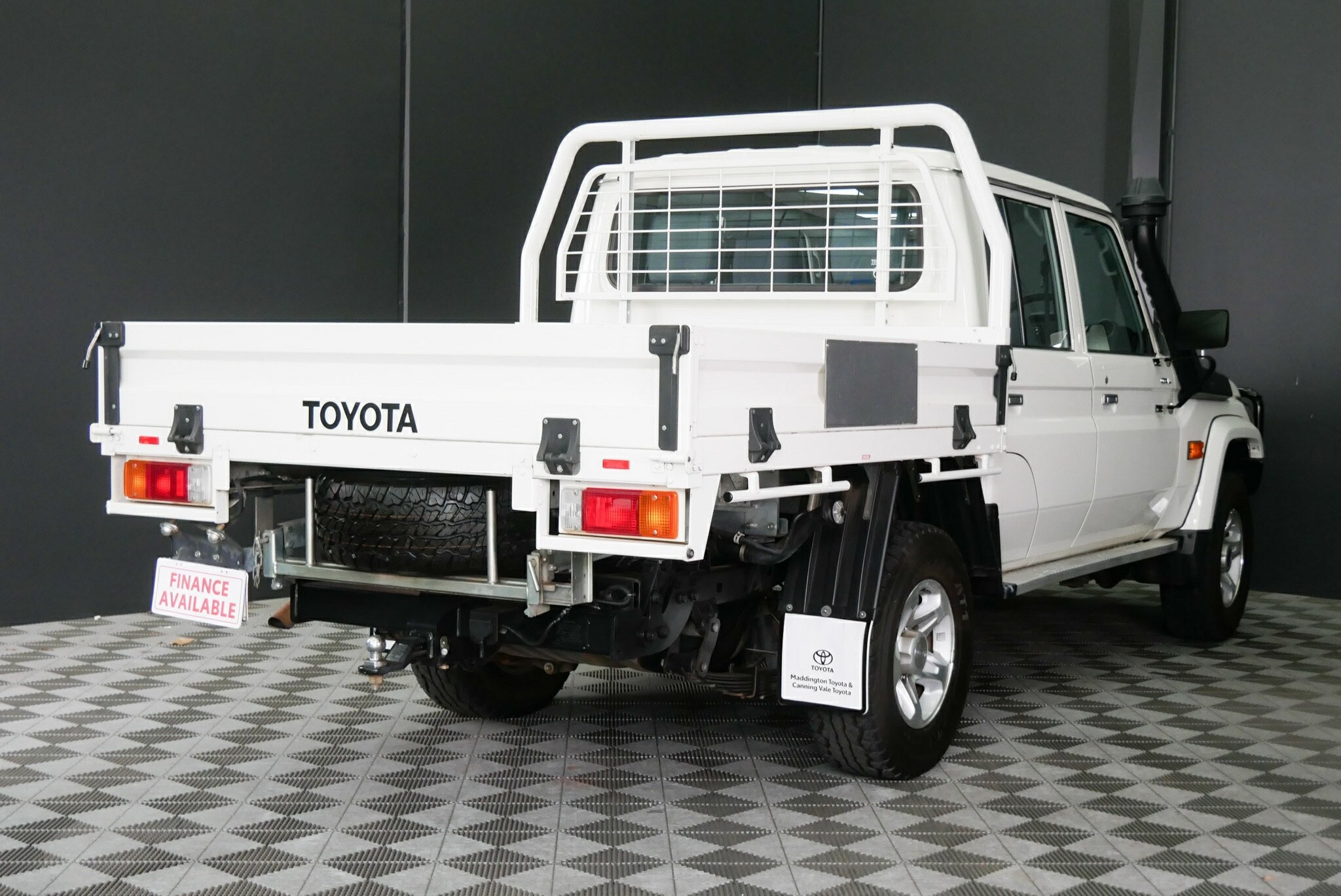 Toyota Landcruiser image 4